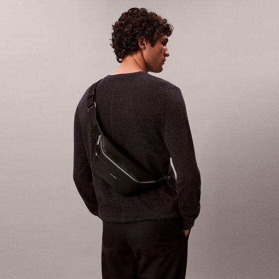 Calvin Klein Raised Sac banane 46 cm