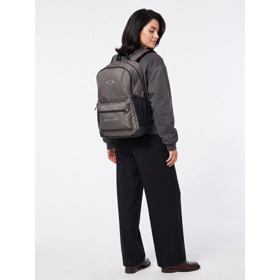 Oakley Spark Traverse Daypack 45 cm Compartiment ordinateur