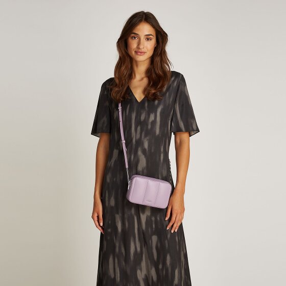 Calvin Klein Line Quilt Sac à bandoulière 19.5 cm