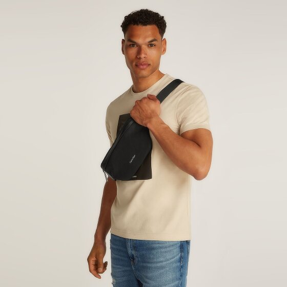 Calvin Klein CK Must Sac banane 28 cm