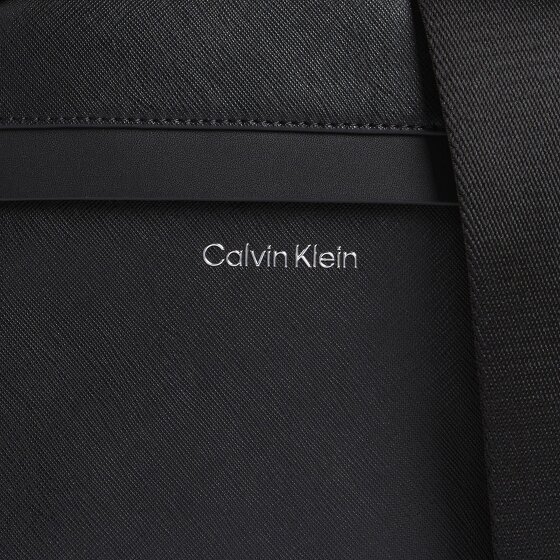 Calvin Klein CK Must Mini sac à bandoulière 18 cm