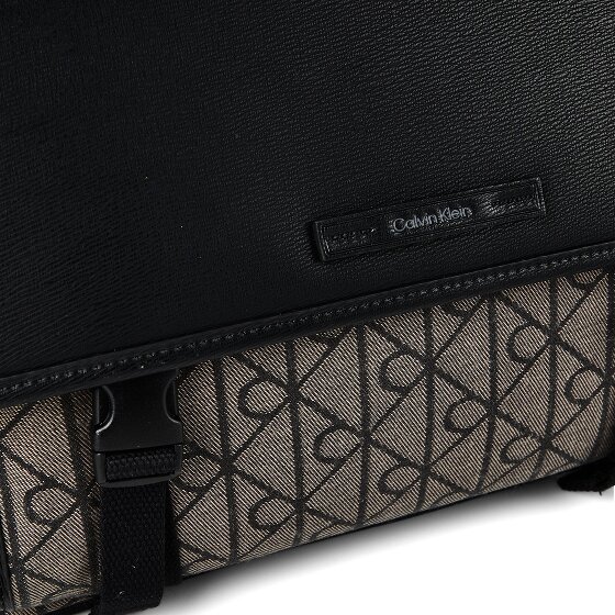 Calvin Klein Emblem Sac à bandoulière 34 cm