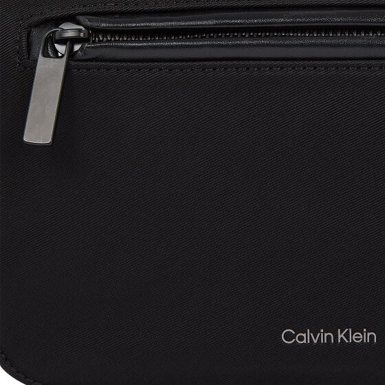Calvin Klein CK Ease Trousse de toilette 24 cm