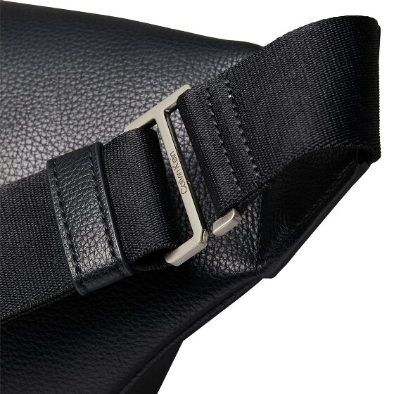 Calvin Klein Raised Sac banane 46 cm