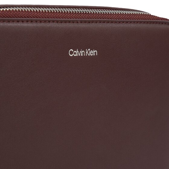 Calvin Klein CK Sleek Sac à bandoulière 23 cm