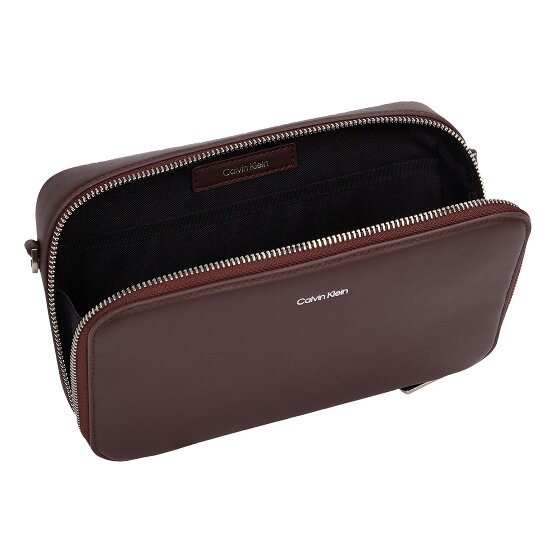 Calvin Klein CK Sleek Sac à bandoulière 23 cm