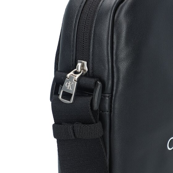 Calvin Klein Jeans Monogram Soft Sac à bandoulière 22 cm