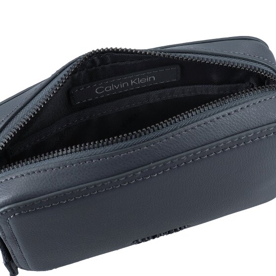 Calvin Klein Minimal Focus Mini sac à bandoulière 17.5 cm