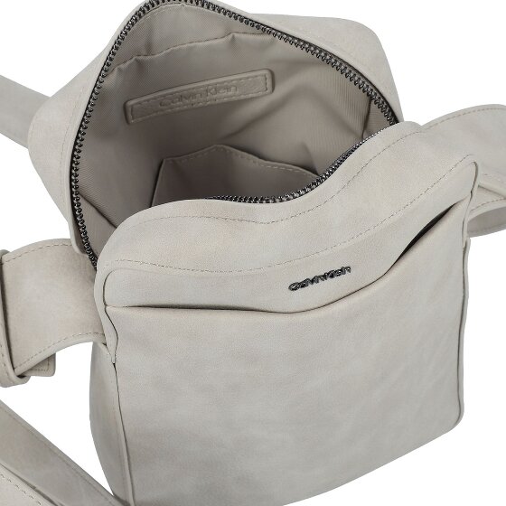 Calvin Klein CK Refined Mini sac à bandoulière 17 cm